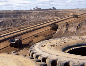 Projects in Alberta’s oil-sands fields are being scaled back.