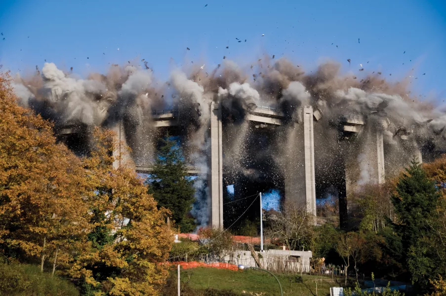 Pecorone Viaduct, Lauria, italy