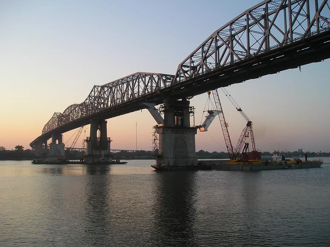 Huey P. Long bridge.