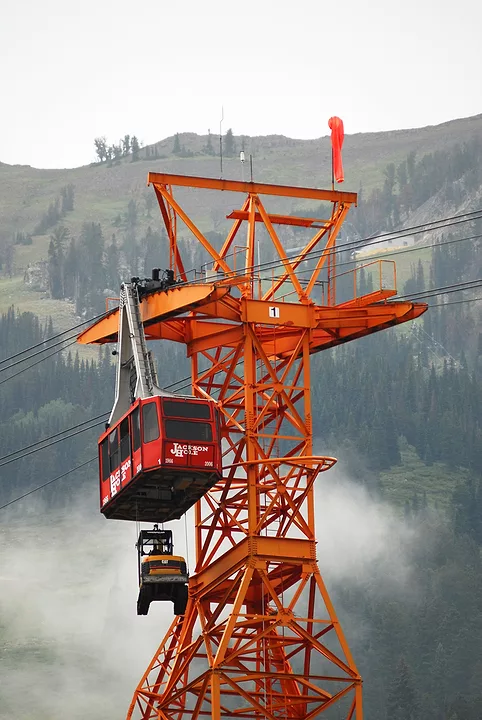 tram_excavator.jpg