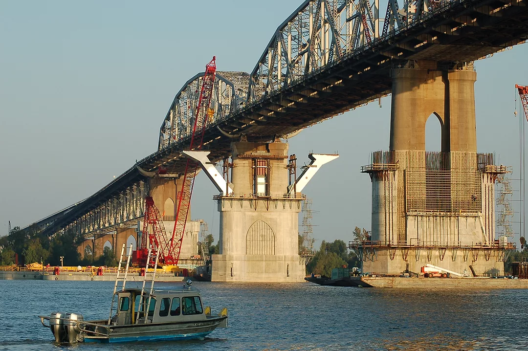 Upstream Strut.JPG