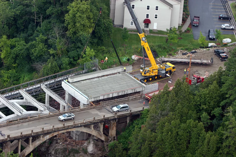ENR Lime Kiln 1 Setting Beams.jpg