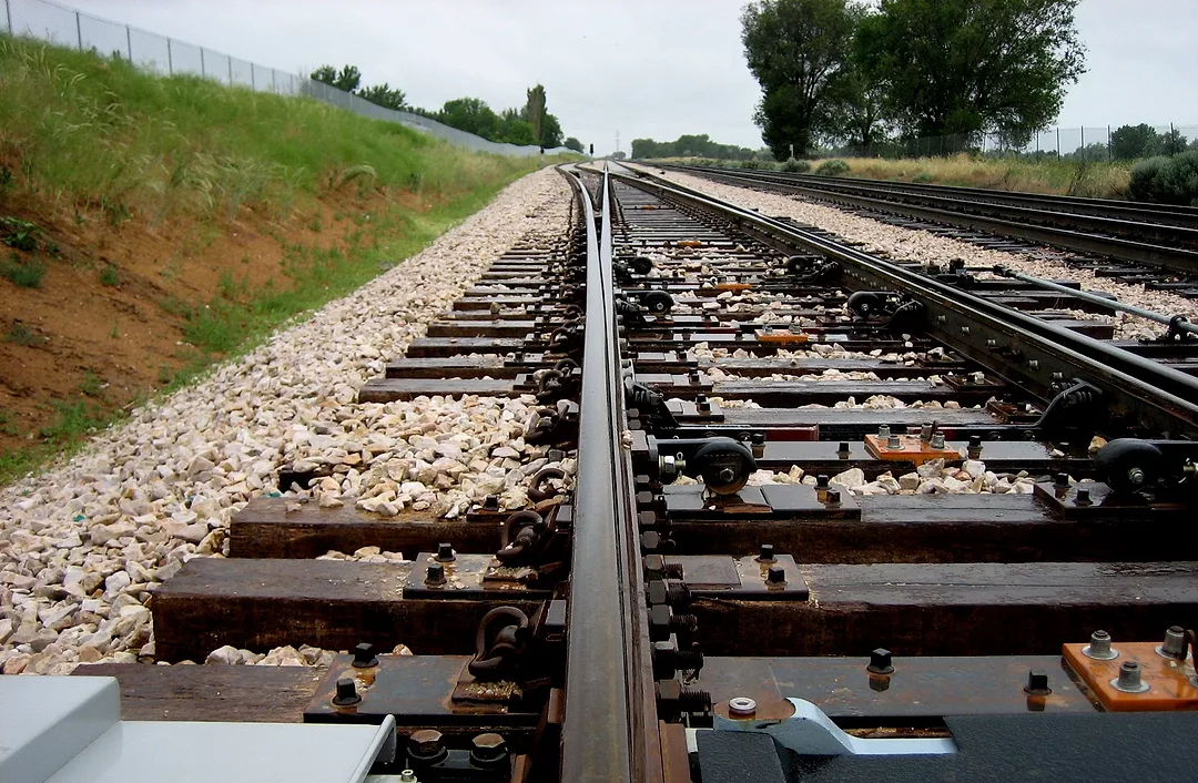 Switch 810 LH Turnout4.4 ENR.JPG