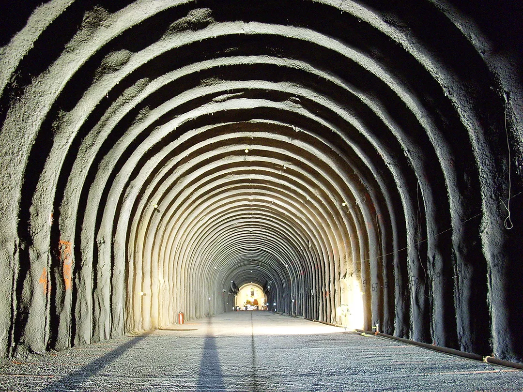 Undulator Hall tunnel