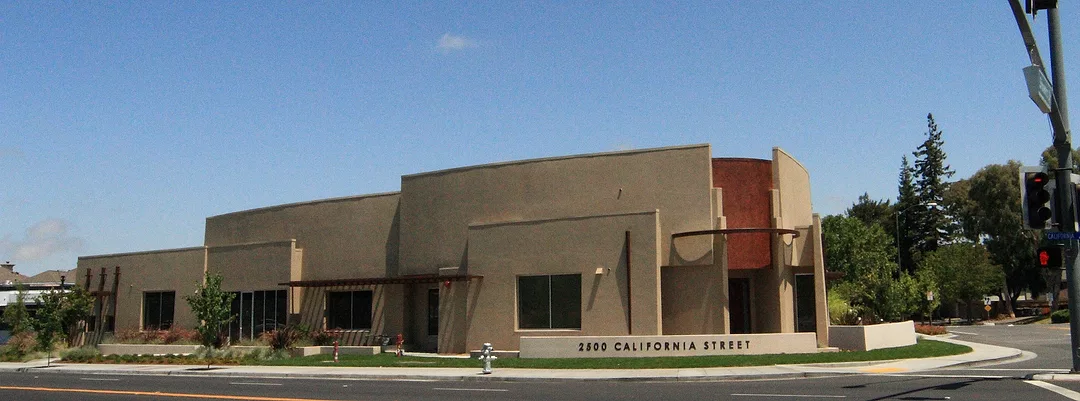 lotus retail