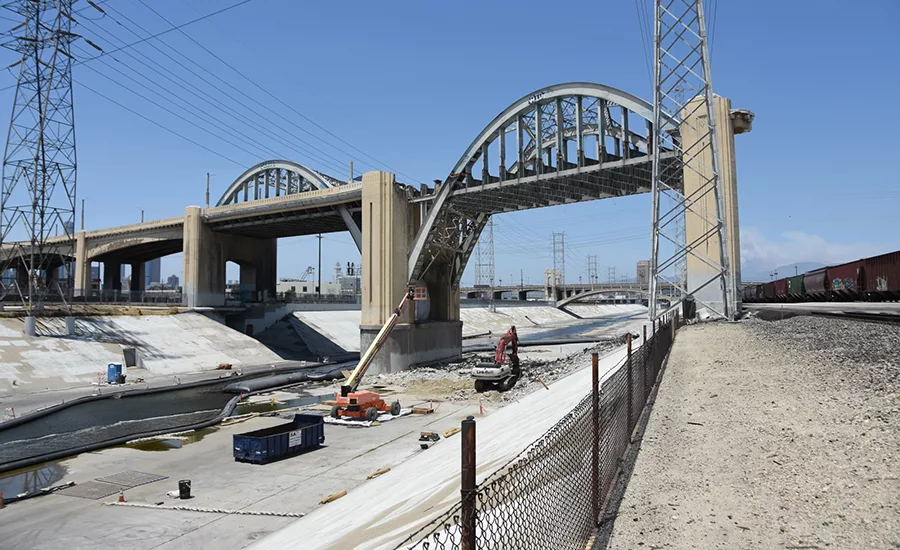 HNTB