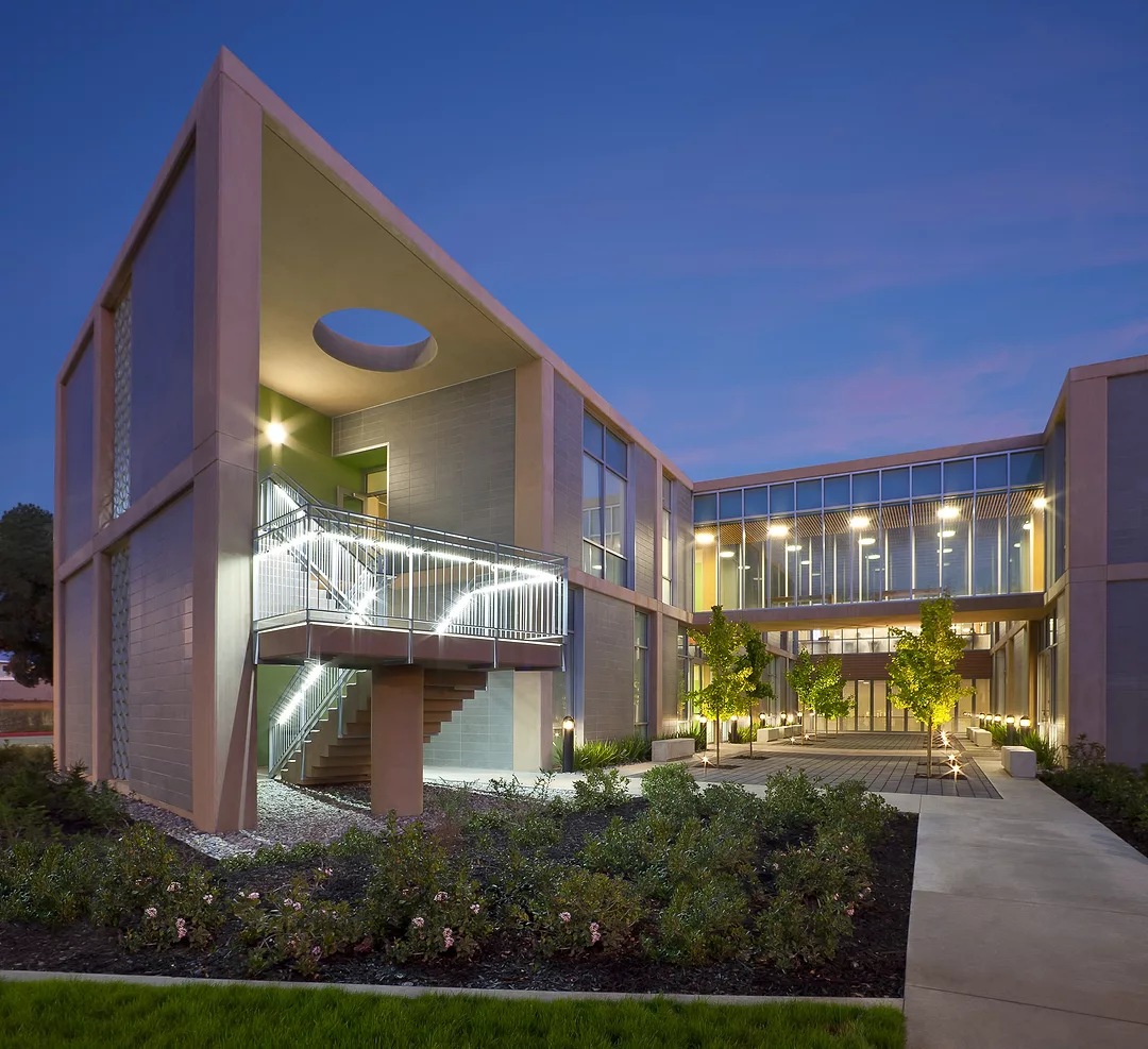 Chabot-Las Positas Community College District’s Instructional Office Building