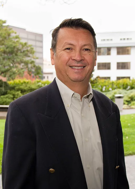 Skanska Promotes Raul Rosales to Vice President/Account Manager
