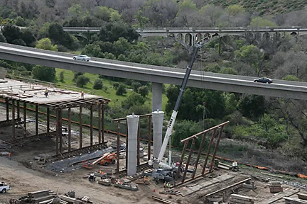 New SR-76 San Luis Rey River Bridge taking form