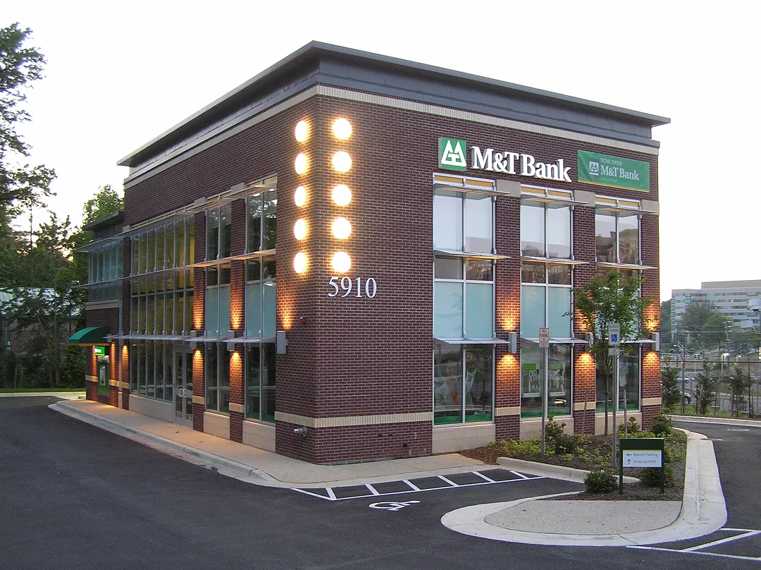 M&amp;T Bank and Office Building
