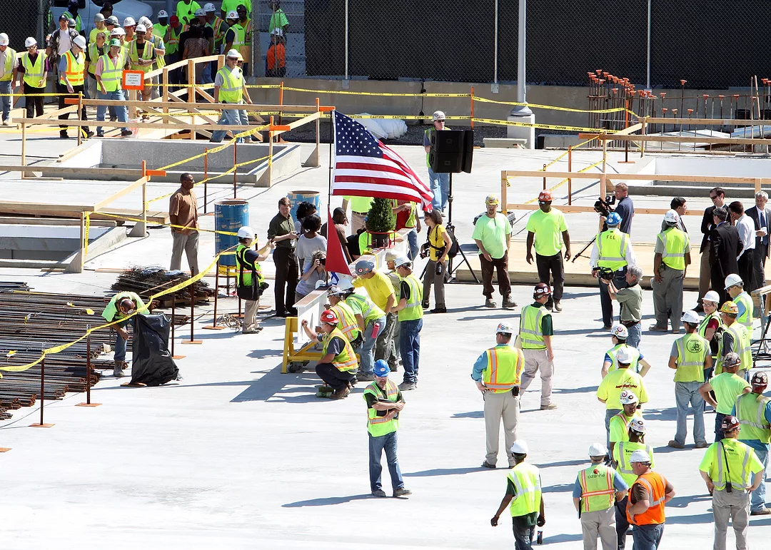 Signing of the Final Beam at Cleveland Medical Mart