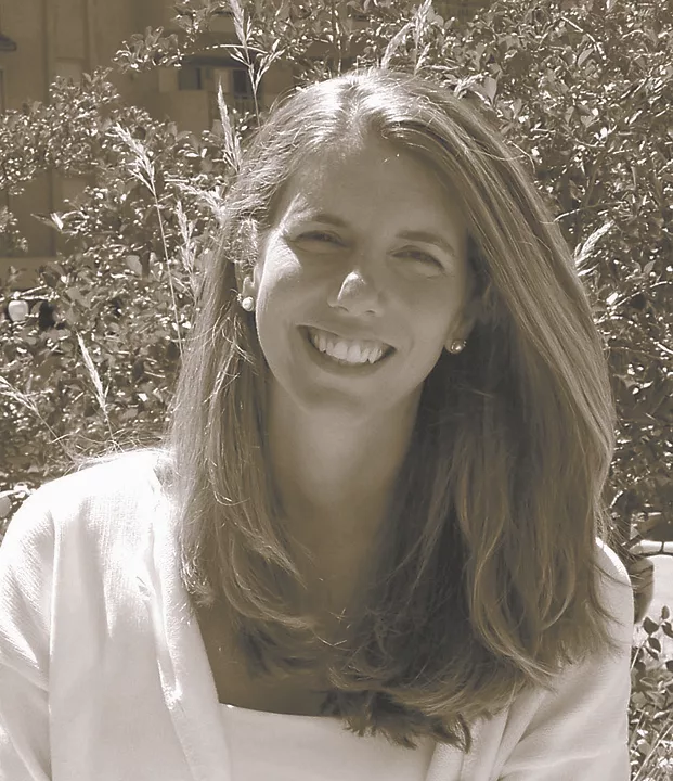 Elizabeth Hallas