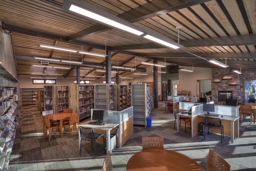 Nederland Community Library - Library & Reading Area
