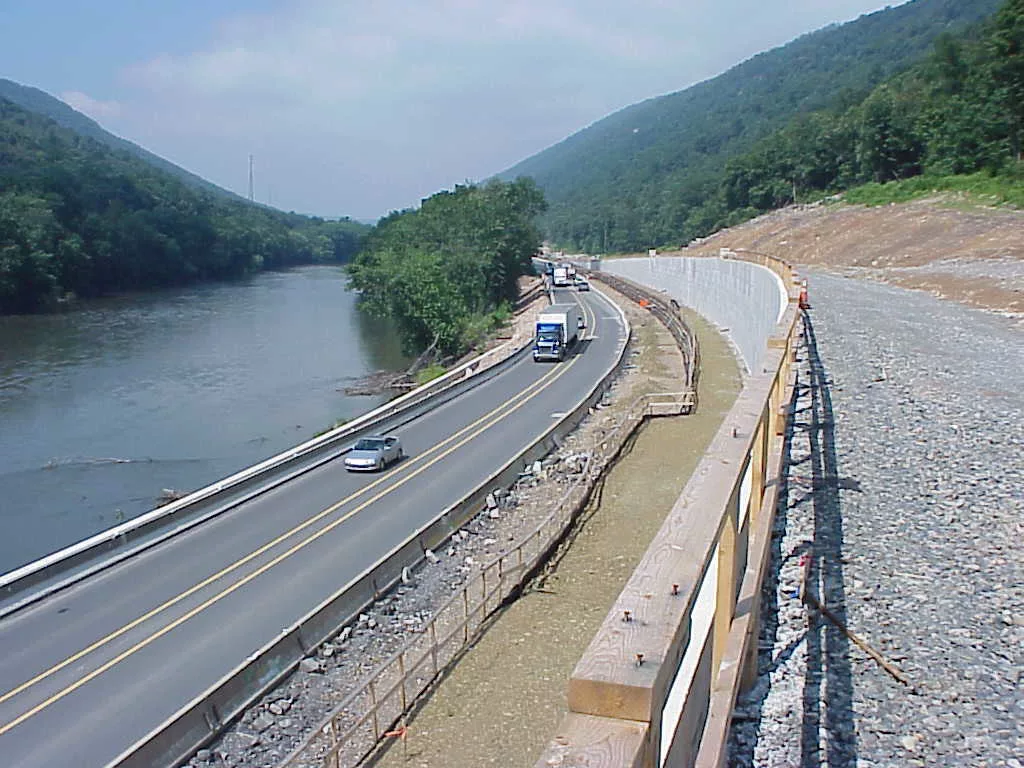 Lewistown Narrows