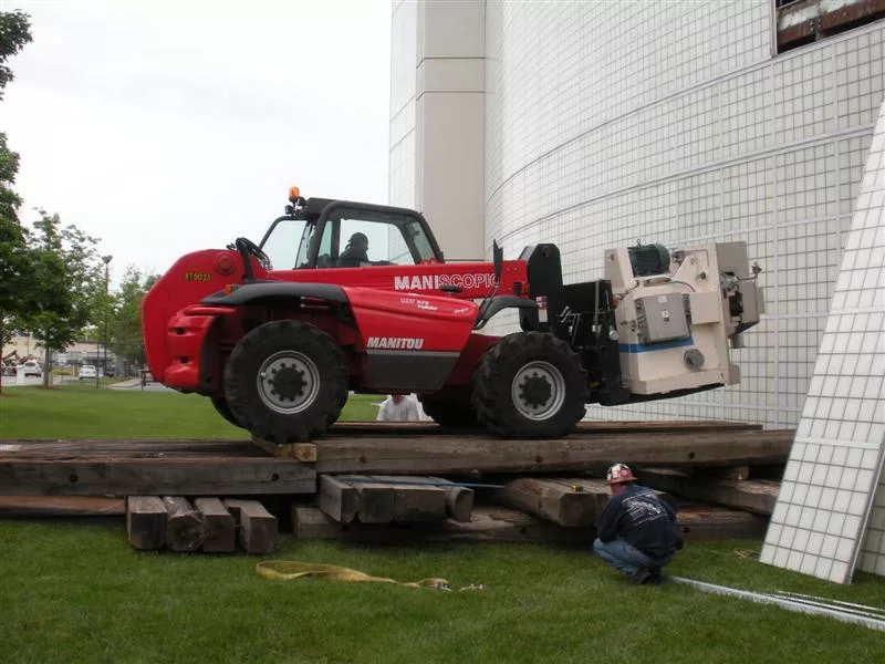 Rigging of a Robatel Centrifuge Pic 2
