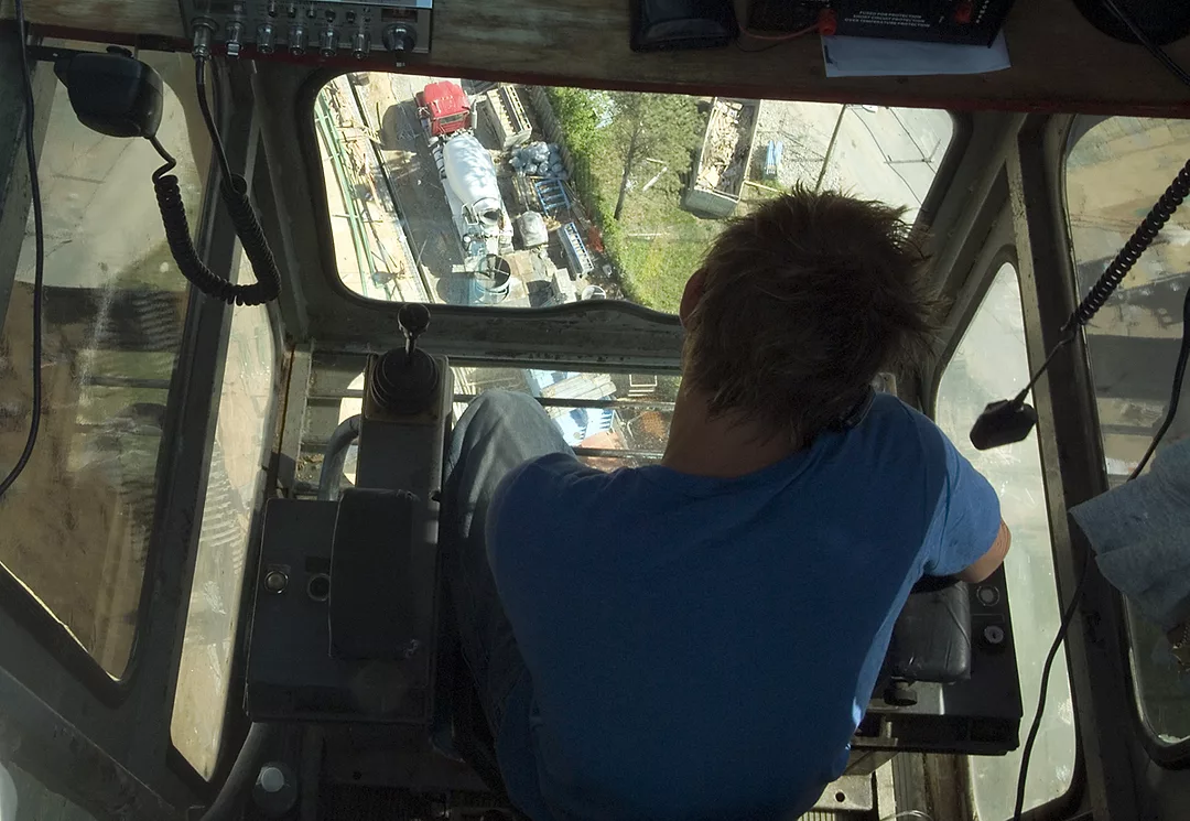 GHBC Isolated in the Tower Crane 2007-05-08