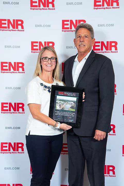 enr-n7-15131.jpg