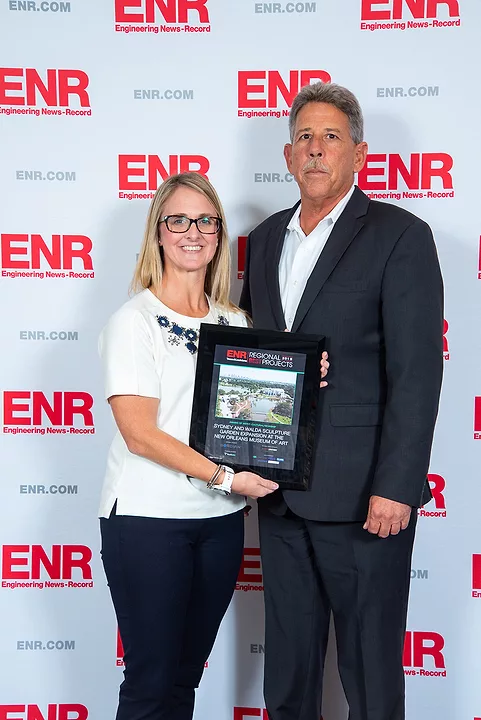 enr-n7-15141.jpg