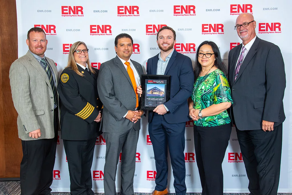 enr-n7-15251.jpg