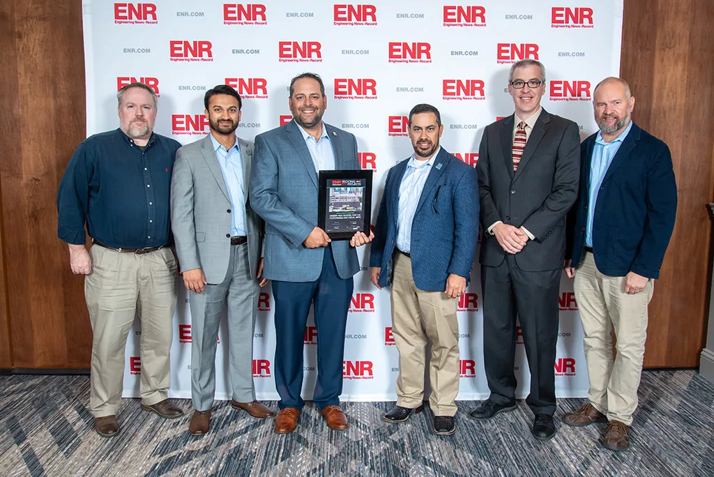enr-n7-15541.jpg