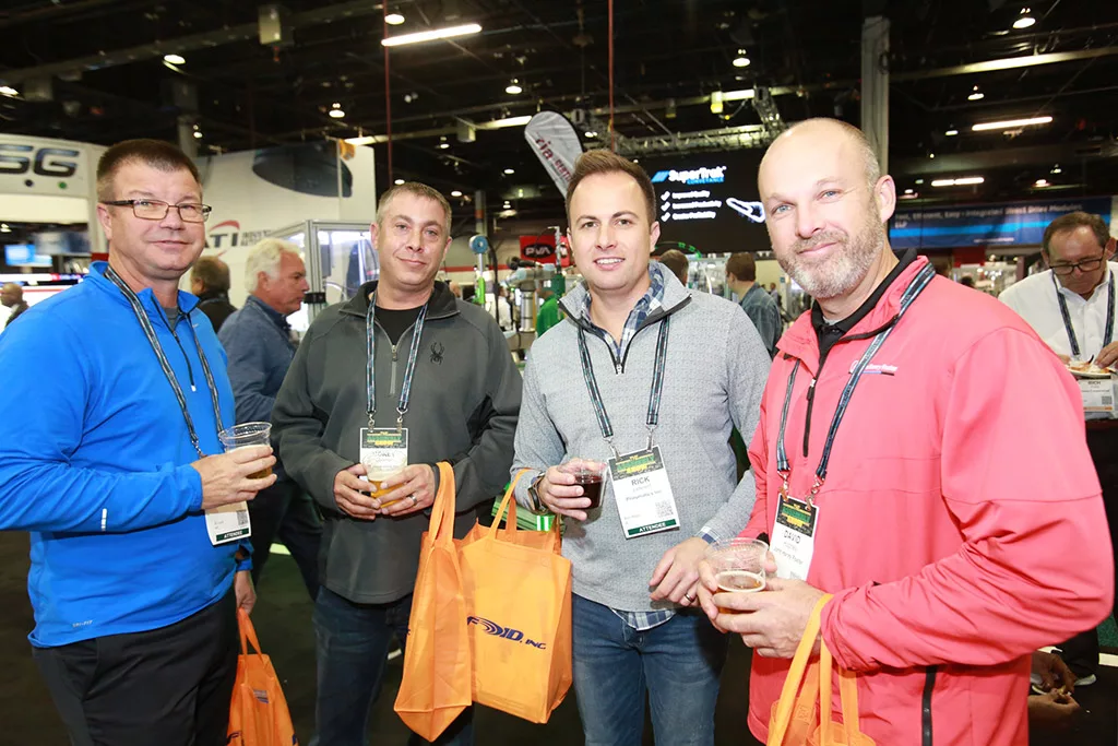Showfloor-Party-Web-78.jpg