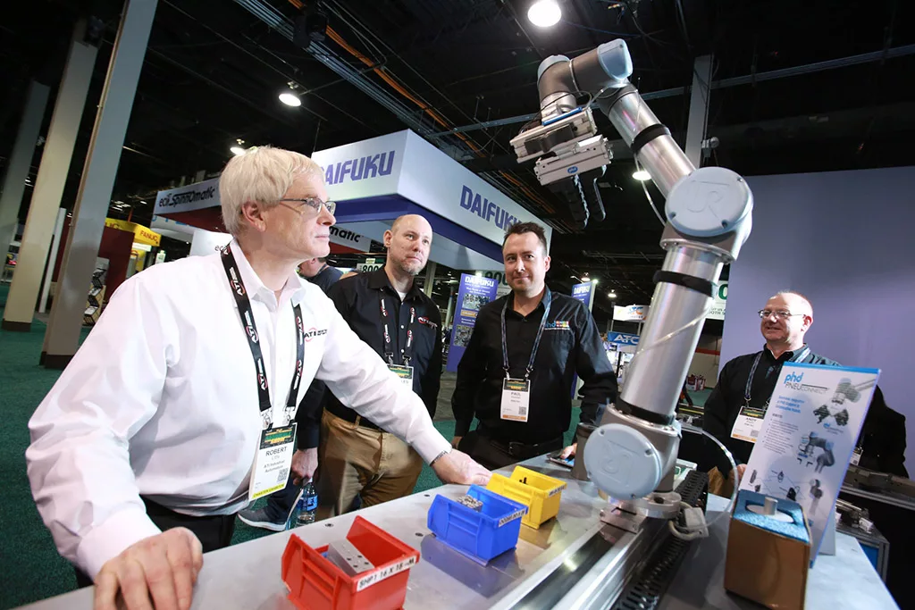 Showfloor-Web-118.jpg