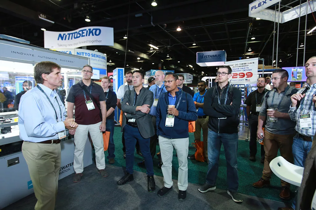 Showfloor-tour-Web-10.jpg
