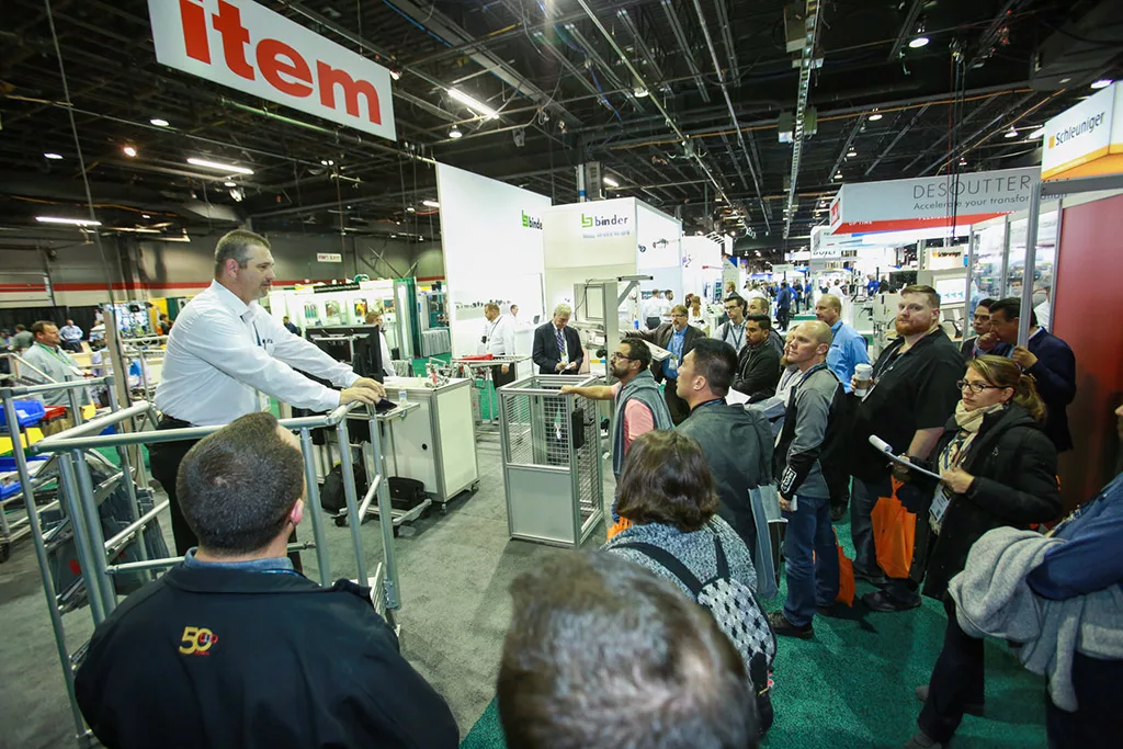 Showfloor-tour-Web-3.jpg