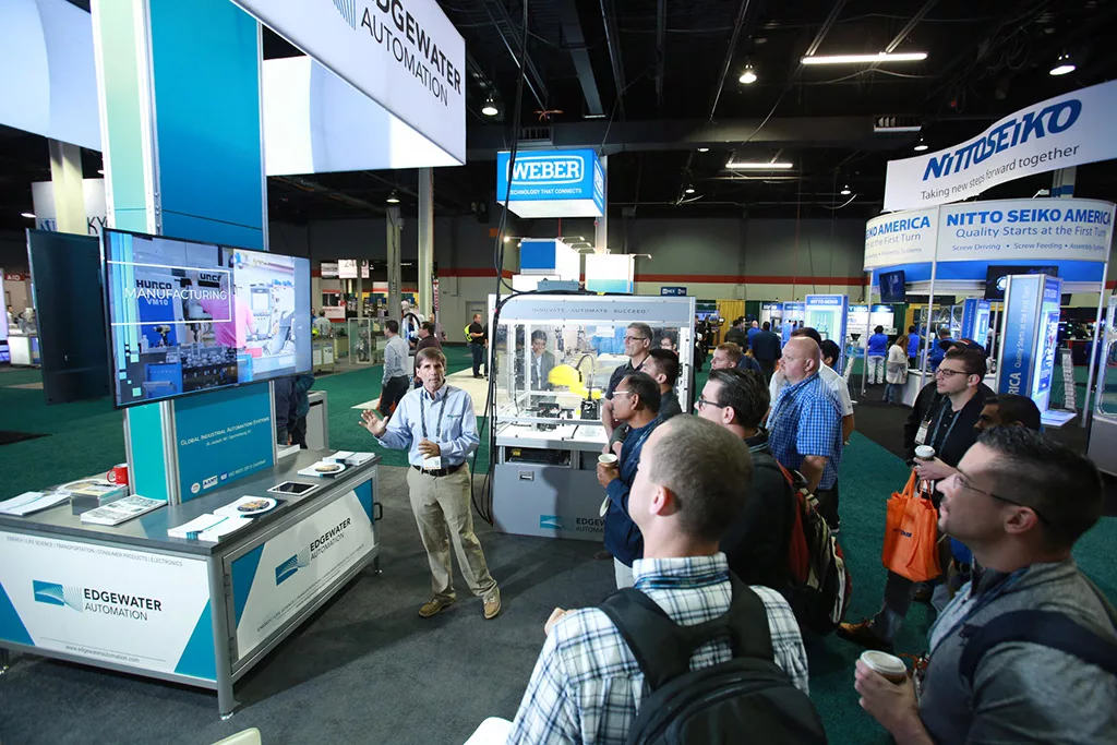 Showfloor-tour-Web-7.jpg