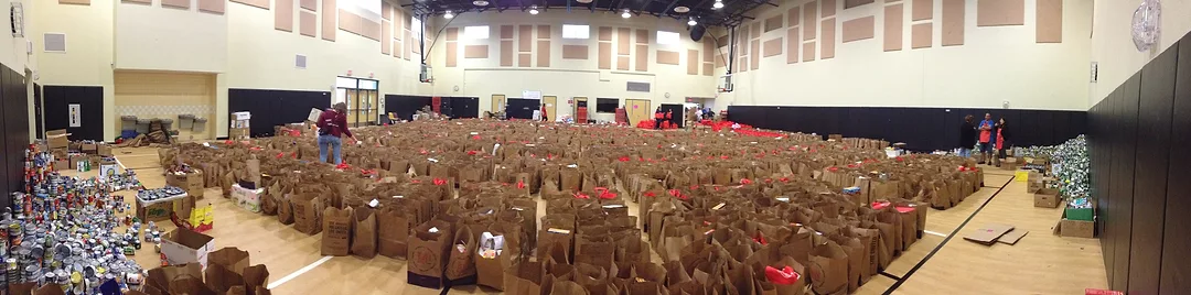 Skanska South Florida Young Professionals Participated in 2012 Harvest Drive