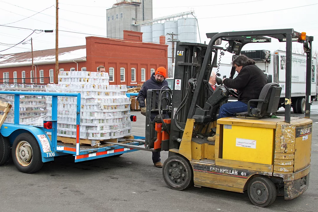 Brady Associates Donate 3,200 Cans for Food at the Durham Food Bank