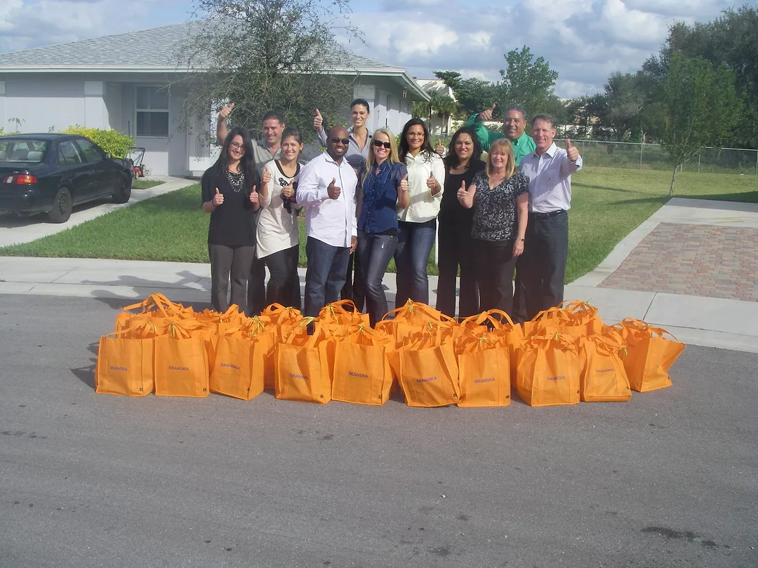 Thumbs up to Skanska USA Building Inc. - Habitat for Humanity Partnership