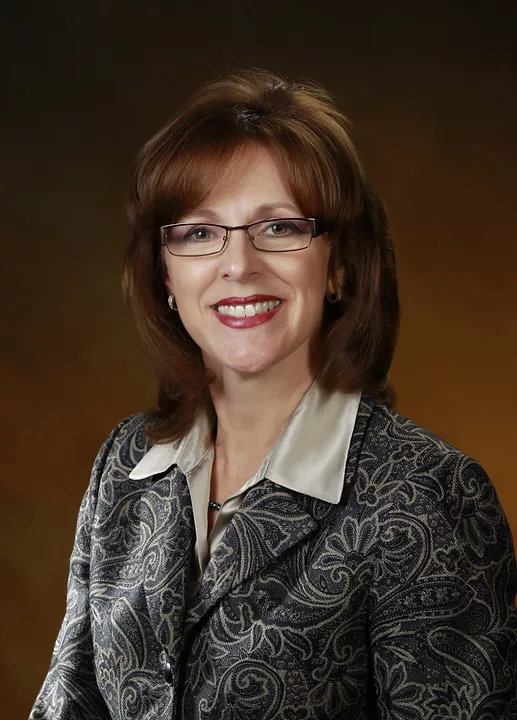 Tampa Bay Office of Charles Perry Partners Names Louise Ellrod Director of Business Development
