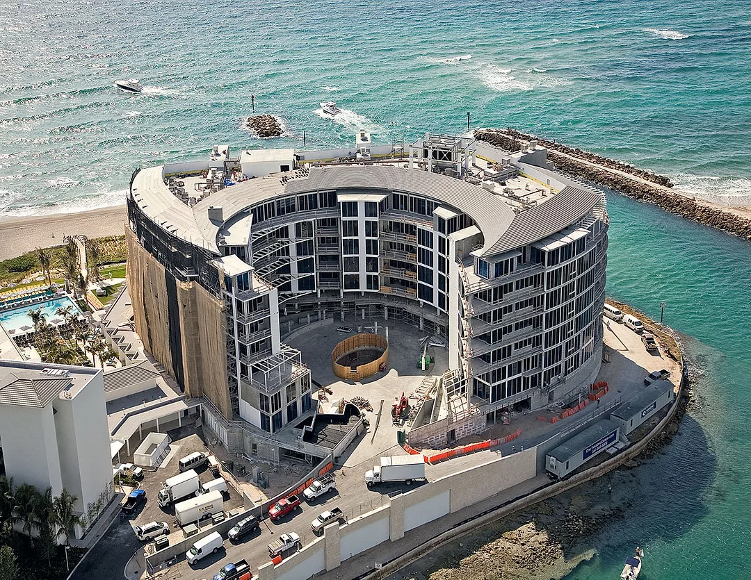 One Thousand Ocean Sits on Tip of Private Peninsula