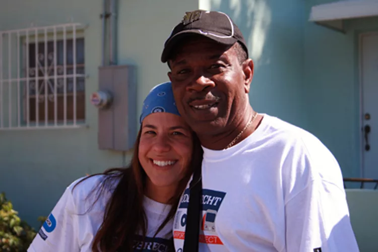 100 Odebrecht-OHL Volunteers Repair Miami Homes