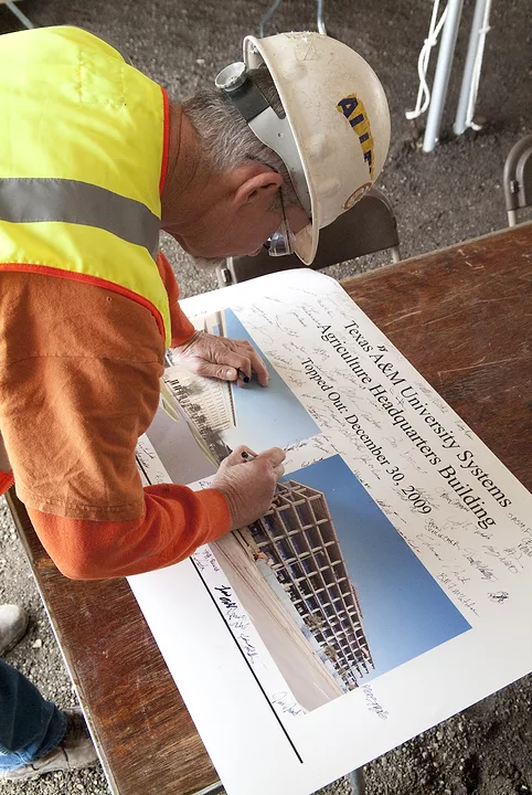 Texas A&amp;M’s Agricultural Headquarters Building Topping Out Party