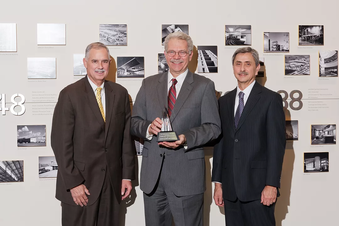 Corgan wins national ethics award