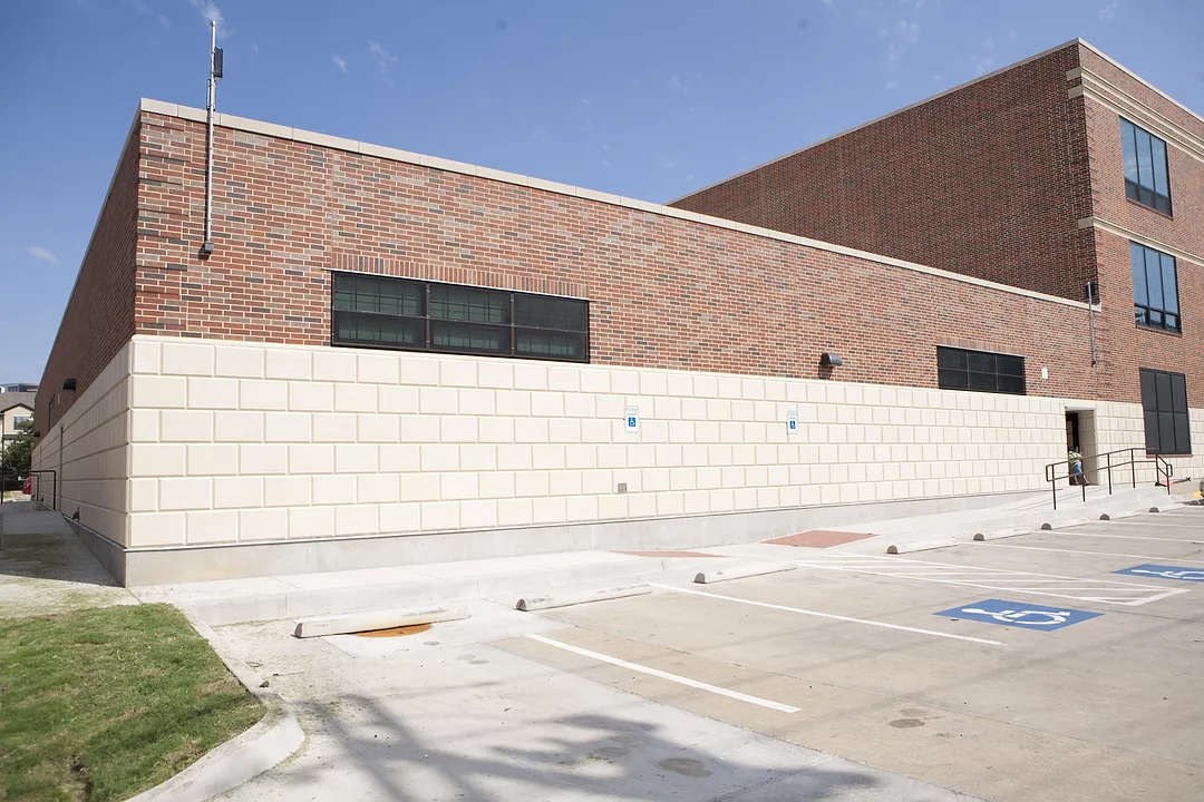 N. Dallas HS Addition Exterior