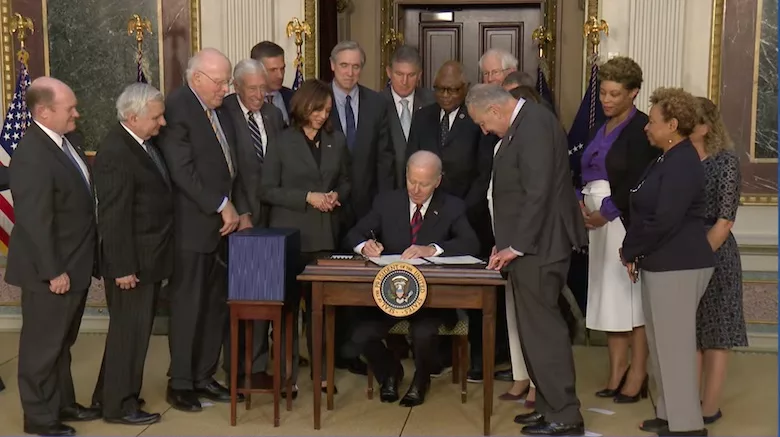 BidenOmnibus.jpg