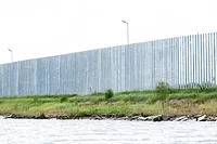 penaborderwall.jpg