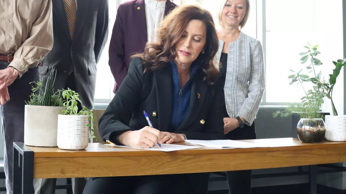 Whitmer_Signing_Bill_crop_ENRwebready.jpg