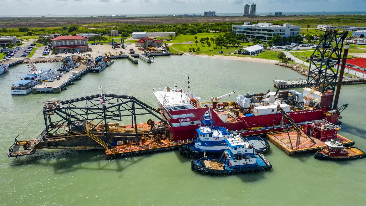 Dredge_Carolina_Port_Houston_ENRwebready.jpg