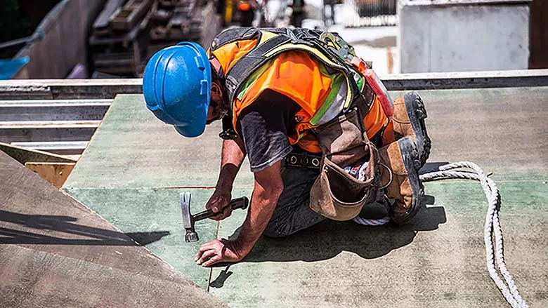 Stock_ConstructionWorker_3_780x439_ENRweb.jpg