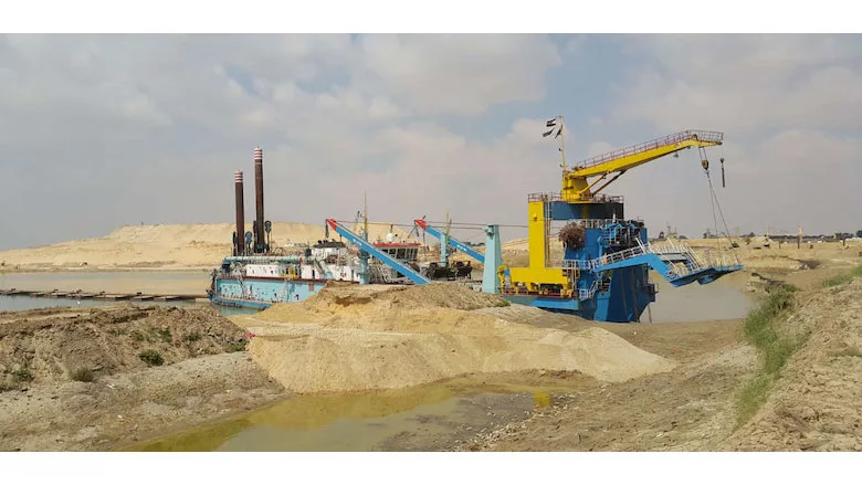 SuezDredge1.jpg