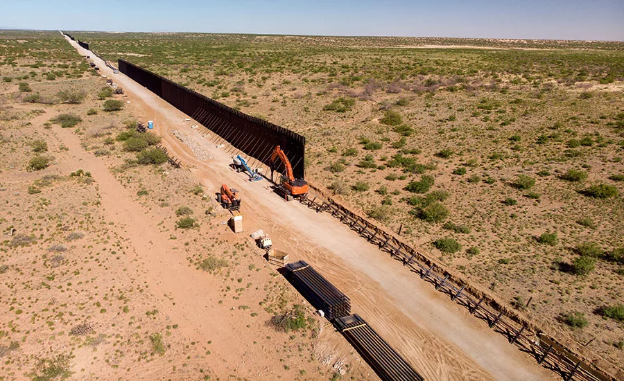 Border_Wall_Construction_ENRwebready.jpg