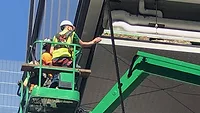 Construction_workers.jpg Construction_workers.jpg