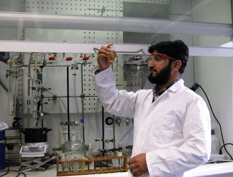 WEBEjaz working in the lab - NYUAD Smart Membranes.jpg