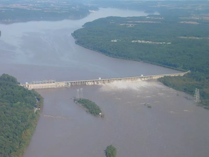 WEBConowingo_Dam_-front_view-.jpg