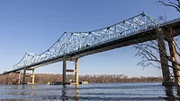 Castleton-on-Hudson_bridge_ENRweb.jpg