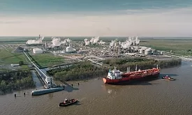 CFIndustrieskammonia-production-thyssenkrupp-awarded-green-hydrogen-plant-by-cf-industries.jpg